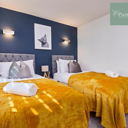 Beautiful Four Bed House By Purestay Short Lets & Serviced Accommodation Coventry With Parking Exteriör bild