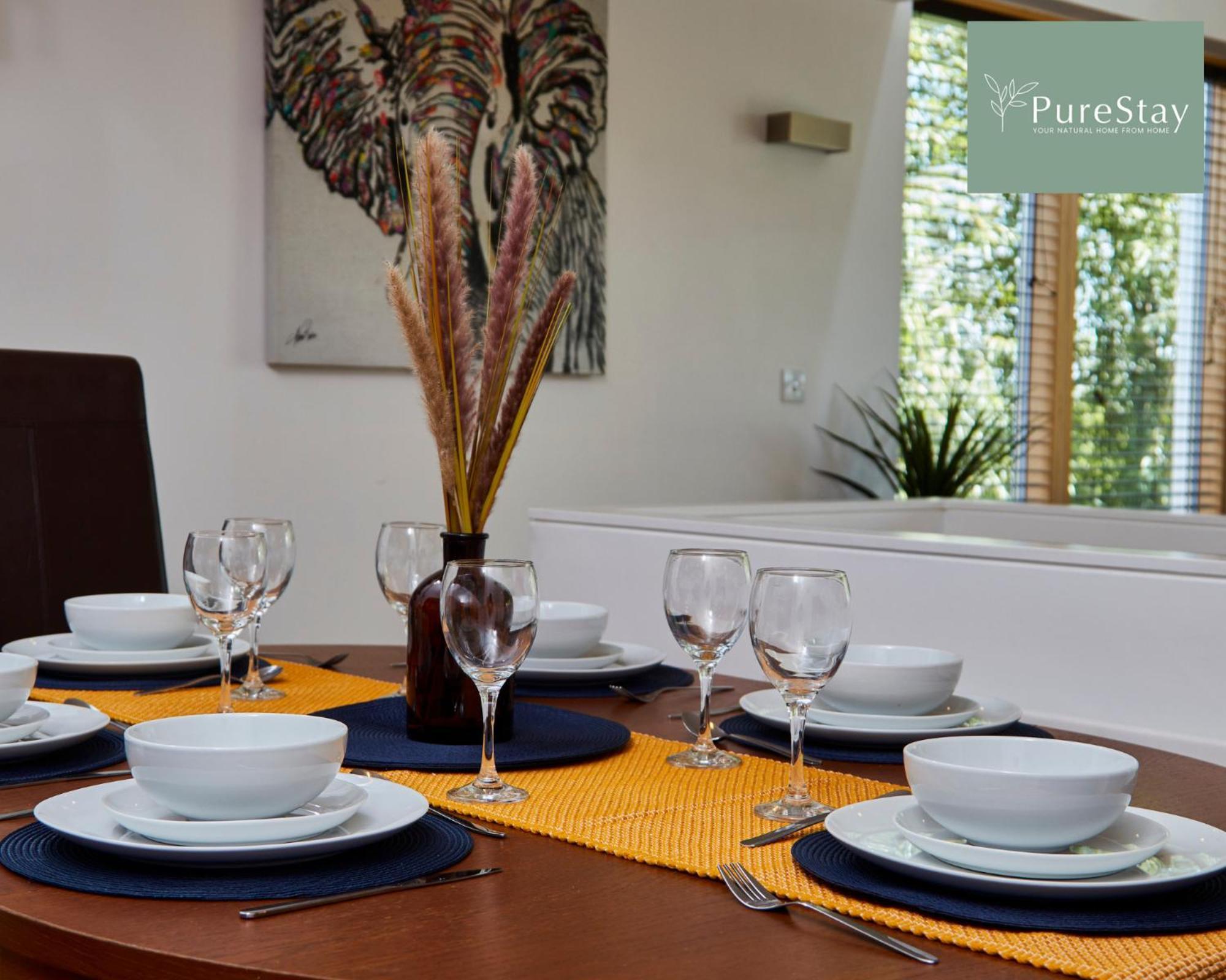 Beautiful Four Bed House By Purestay Short Lets & Serviced Accommodation Coventry With Parking Exteriör bild