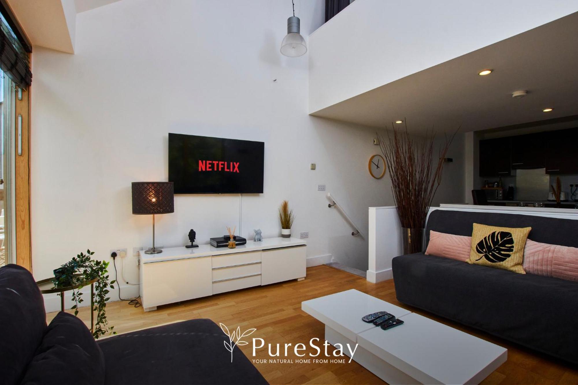Beautiful Four Bed House By Purestay Short Lets & Serviced Accommodation Coventry With Parking Exteriör bild